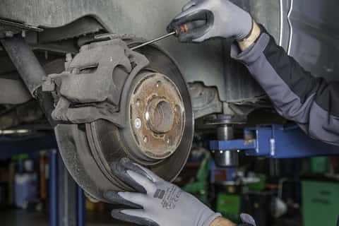 Brake Repair being completed at Smiths Auto Repair in Dayton